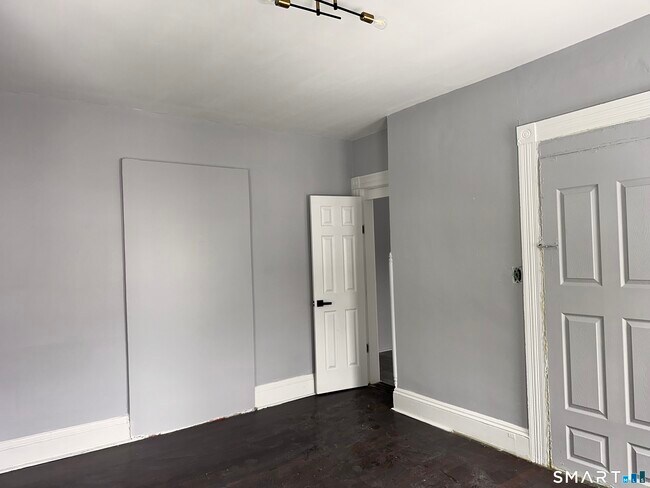 Building Photo - 240 Madison Ave