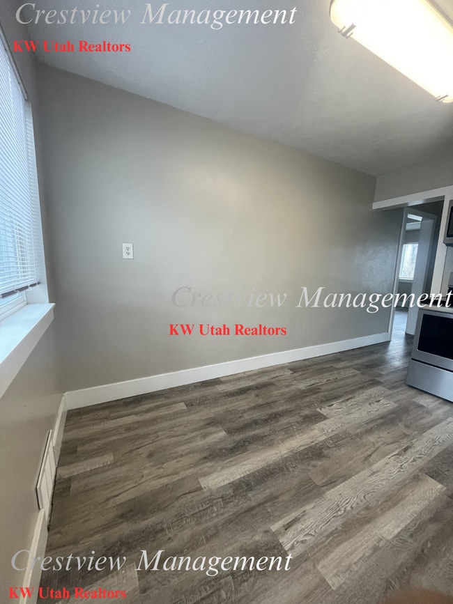 Building Photo - Claybourne Duplex