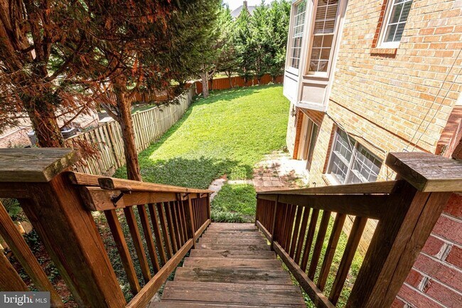 Building Photo - 1719 Strine Dr