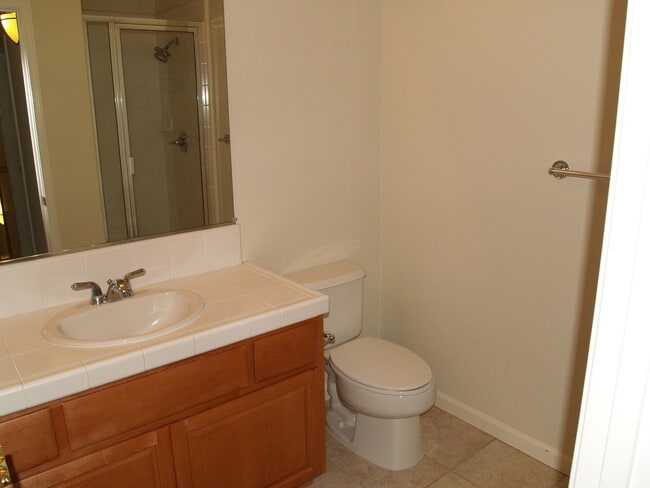 Building Photo - The Courtyards at Dublin Ranch Stunning Townhouse 3BD/2.5BA Spacious Floor Plan