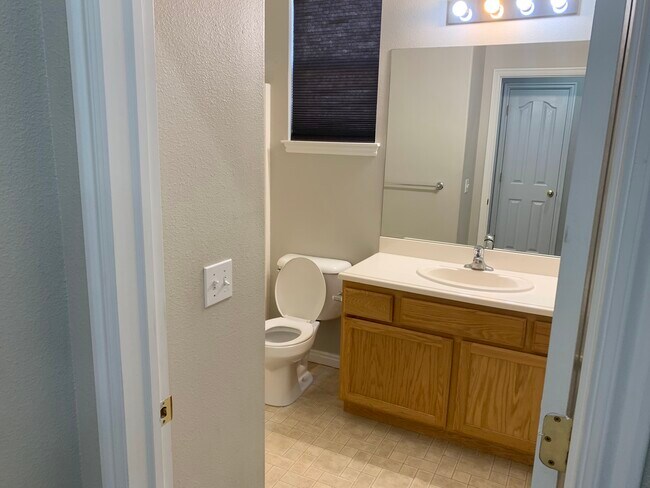 Building Photo - 3480 S Ashby Vw Cv