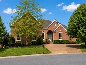 Building Photo - Beautiful Brentwood Home with Inground Pool on Quiet Cul-de-Sac