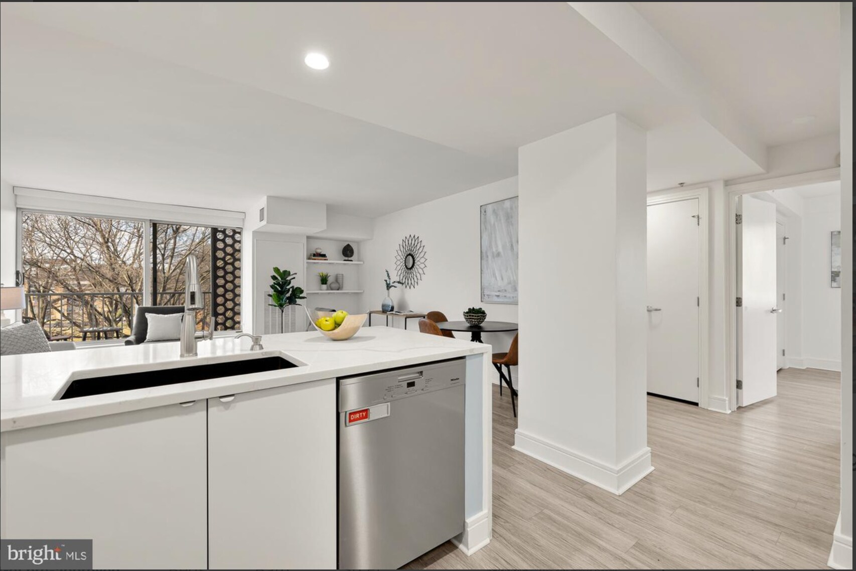 Kitchen - 800 4th St SW