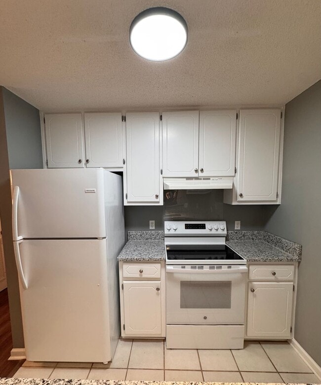 Building Photo - Available Now -110 Commons Drive