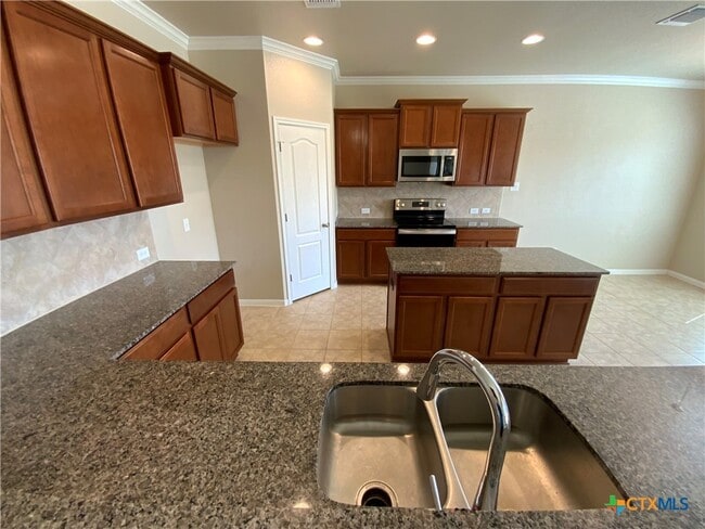 Building Photo - 1407 Chalice Dr