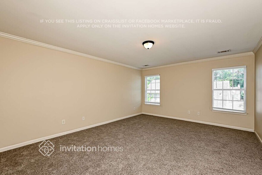 Building Photo - 909 Lakeside Ct