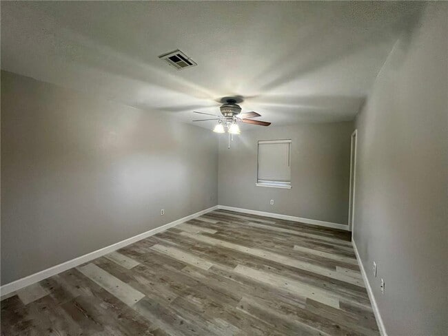 Building Photo - 1201 S 26th St