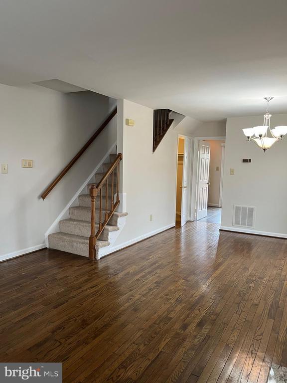 Building Photo - 1533 Oronoco St