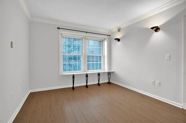 Building Photo - 199 14th St NE