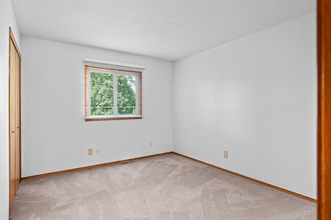 Building Photo - Spacious 4 Bedroom Home in Longmont