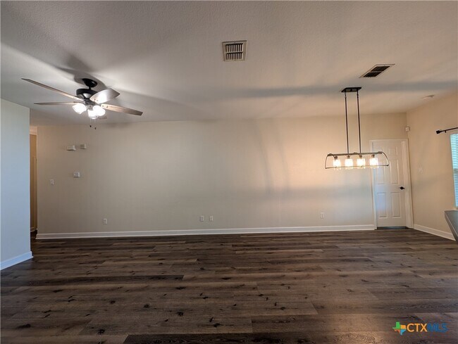Building Photo - 349 Placid Meadow