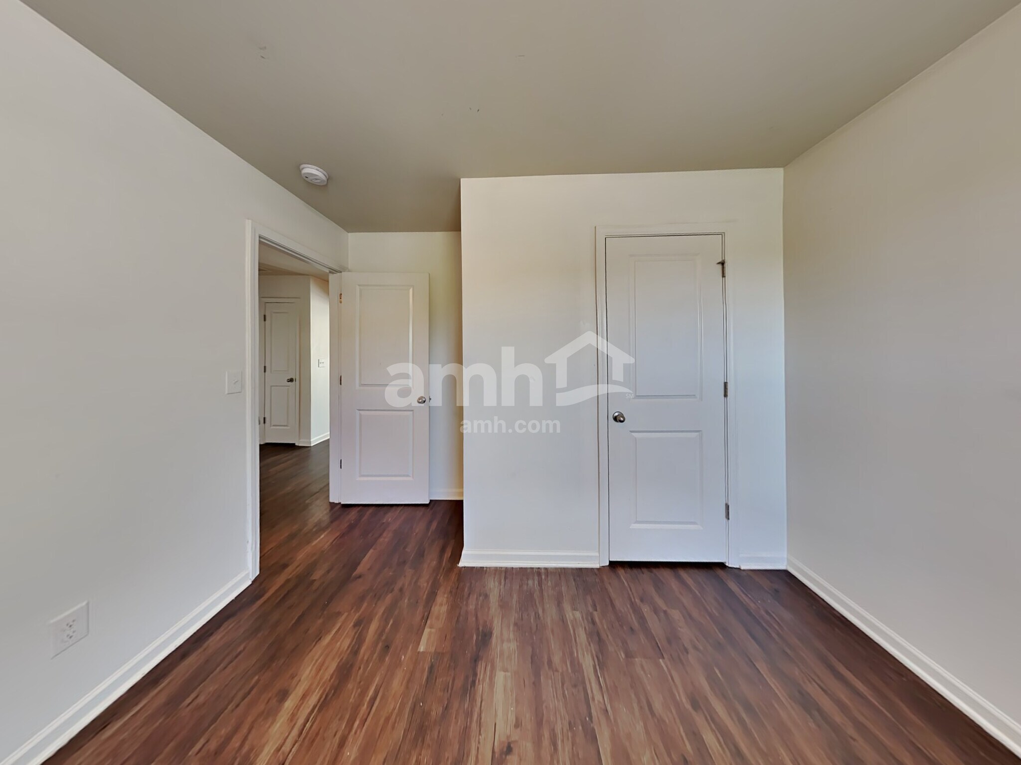 Building Photo - 4013 Clay Ct SE