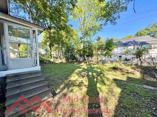 Building Photo - 666 Landis St