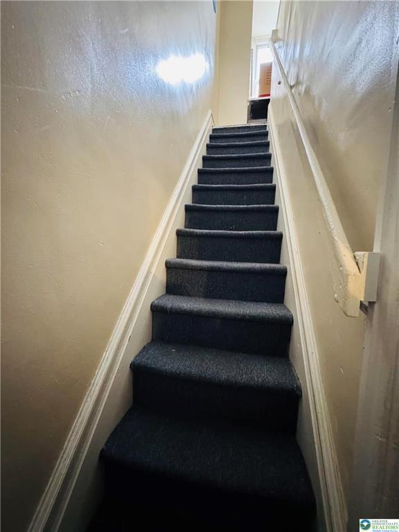 Building Photo - 1523 W Chew St