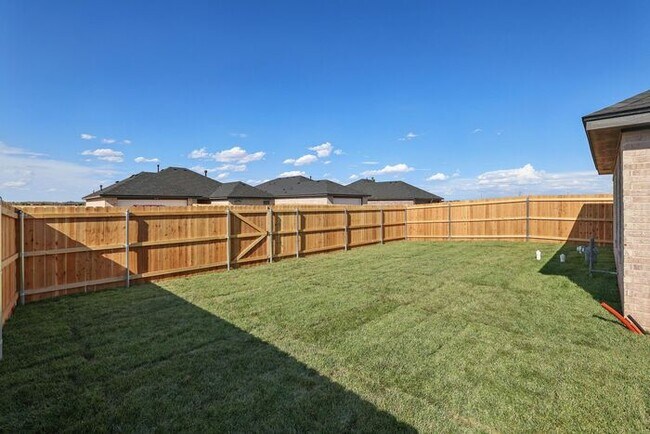 Building Photo - 8904 Oakleaf Ct