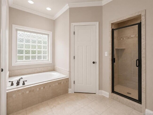 Building Photo - 509 Southern Hills Dr