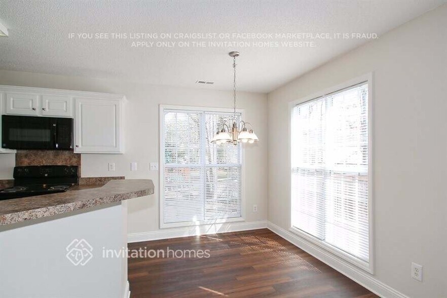 Building Photo - 1616 Battle Ln