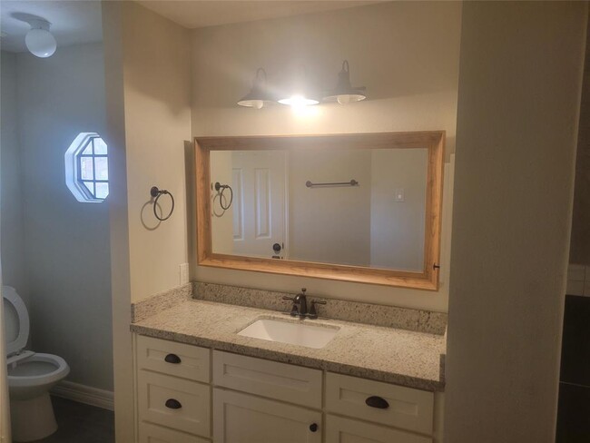 Building Photo - 12410 Brook Meadows Ln