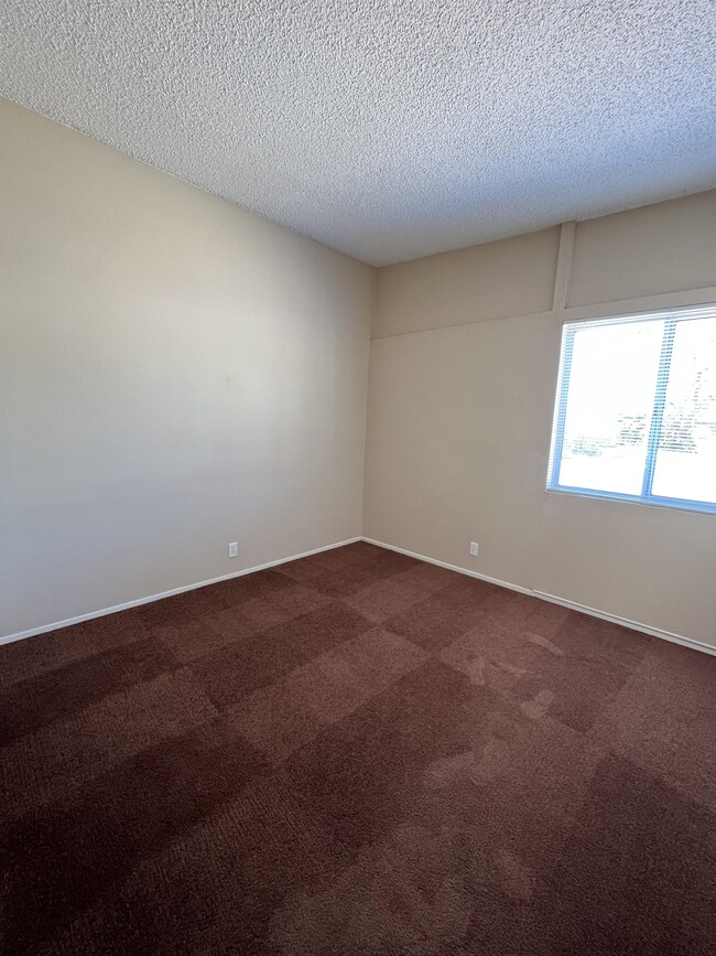 Building Photo - 1880 Caballero Way