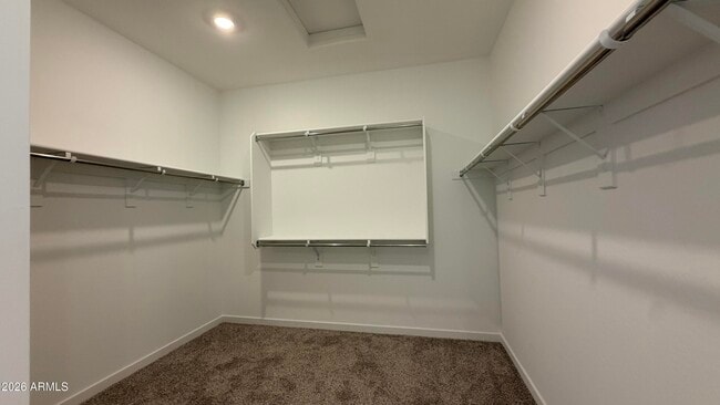Building Photo - 37406 W San Clemente St