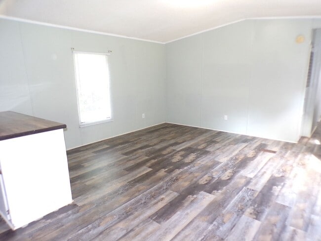 Building Photo - 2255 Fairfax Bypass