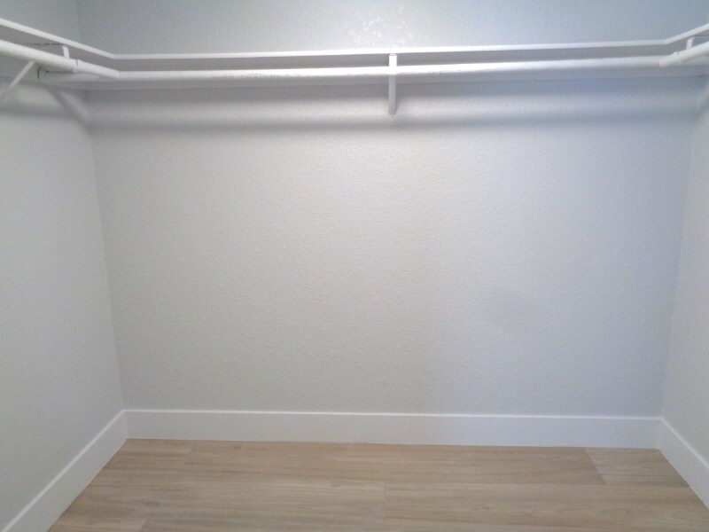 Building Photo - 54140 Avenida Mendoza