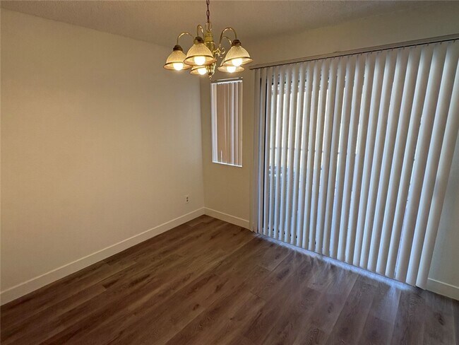 Building Photo - 3210 Orange Ave