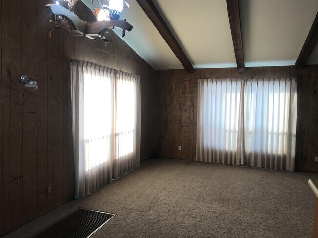 Building Photo - 15 Arapahoe Trail