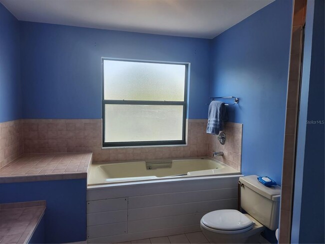 Building Photo - 3411 Avenida Madera