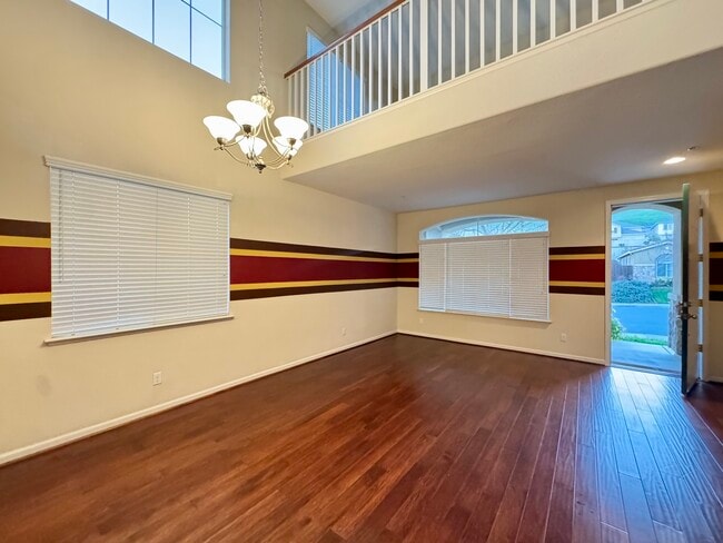 Building Photo - 2581 Tampico Dr