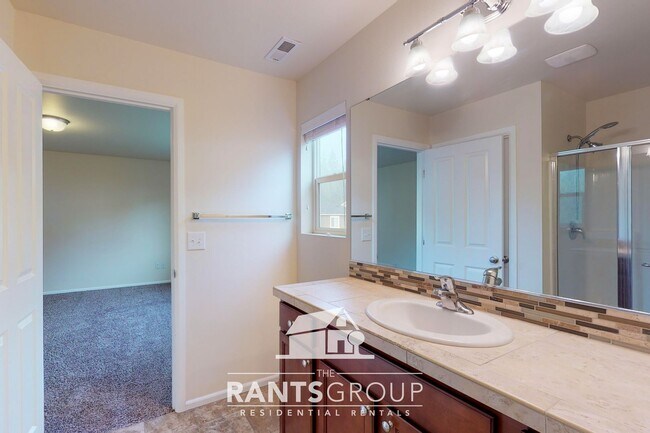 Building Photo - Fantastic Neighborhood in Tumwater!