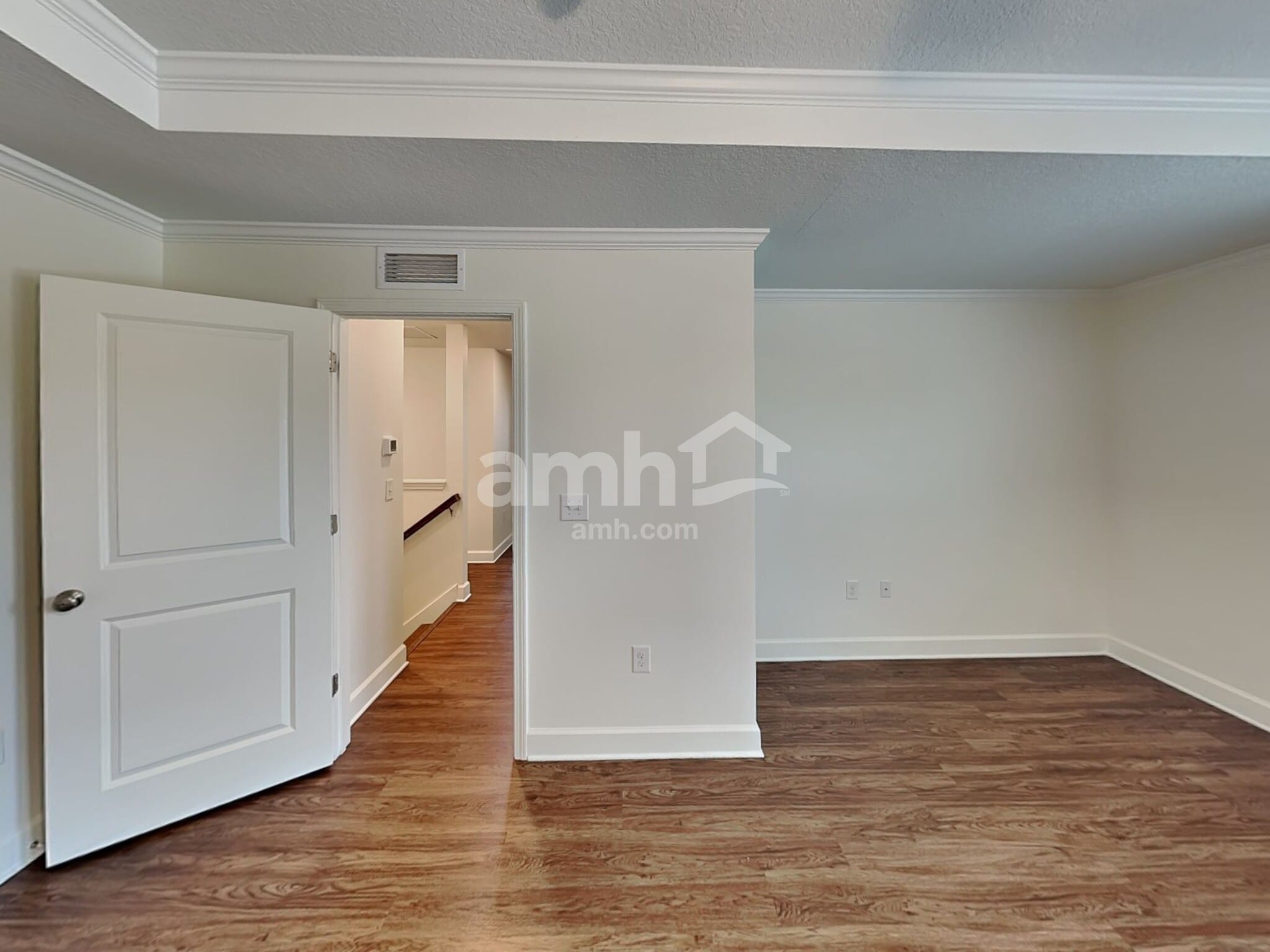 Building Photo - 315 Pine Terrace Dr