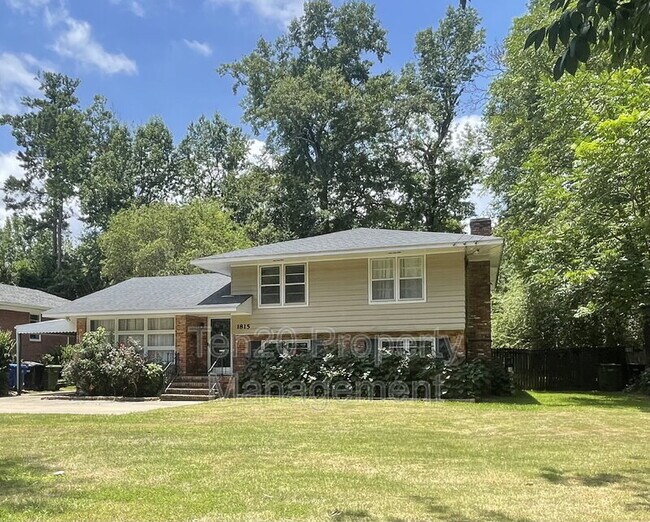 Building Photo - 1815 Marilon Dr