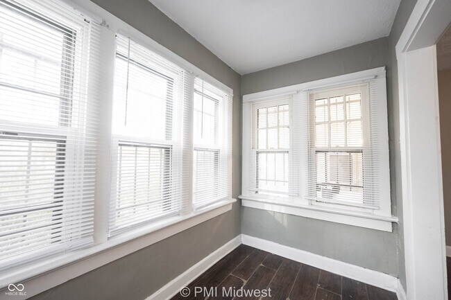 Building Photo - 1344 Burdsal Pkwy