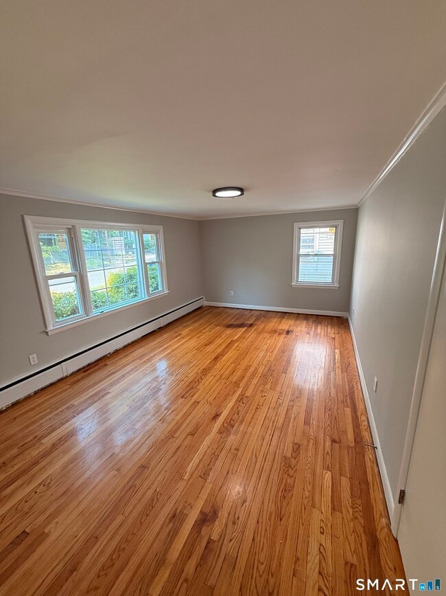 Building Photo - 37 Caya Ave