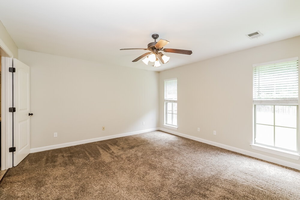 Building Photo - 8643 Bonfire Dr