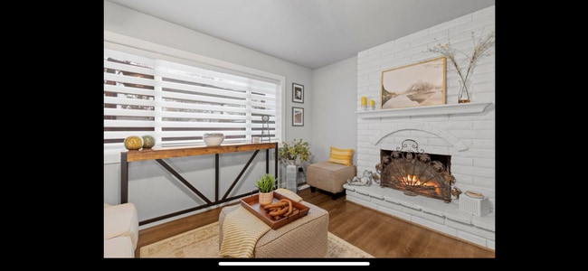 Building Photo - 746 Hemlock Ct