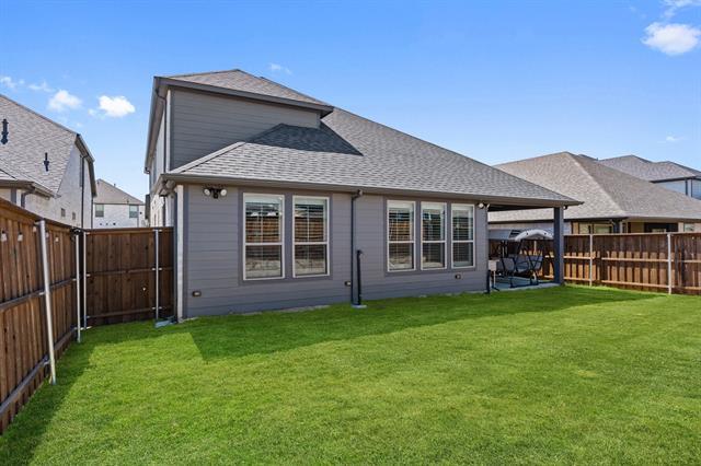 Building Photo - 2012 Edgewater St