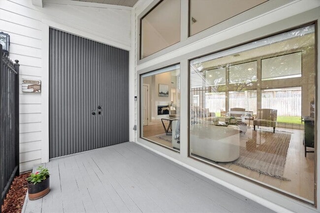 Building Photo - 625 Rancho Bauer Dr