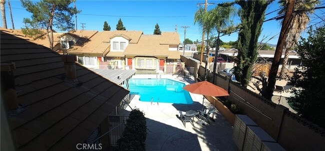 Building Photo - 1112 Turquoise St