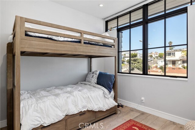 Building Photo - 2428 The Strand