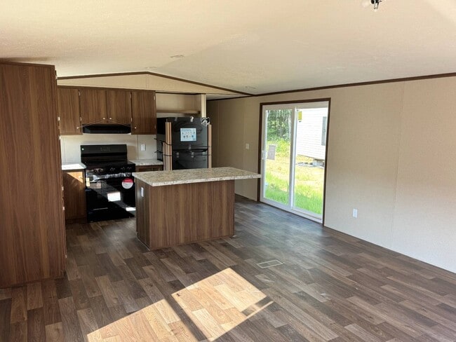 Building Photo - 10354 US-29