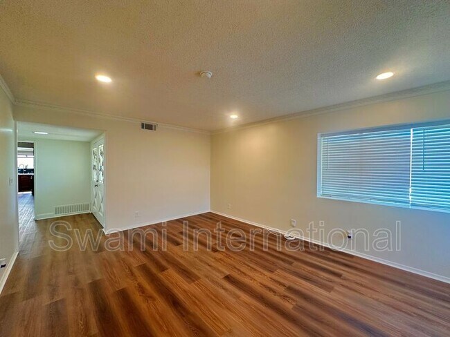 Building Photo - 2404 255th St