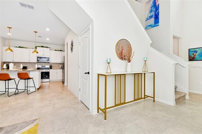 Building Photo - 7212 Oakmoss Loop