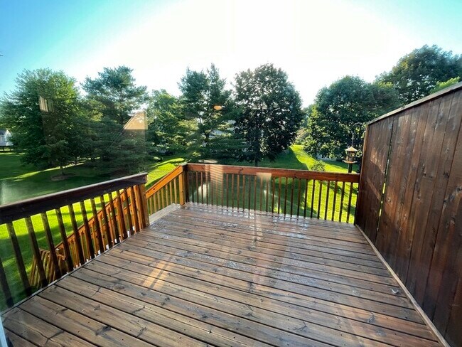 Building Photo - Forest Hills Condo 2 Bedroom  Clements Mill
