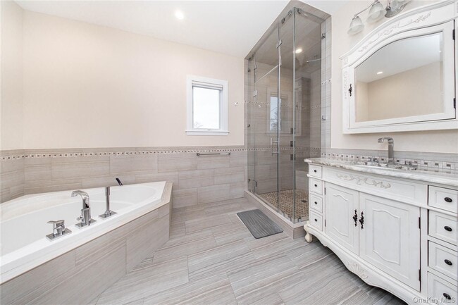 Building Photo - 2310 Dogwood St