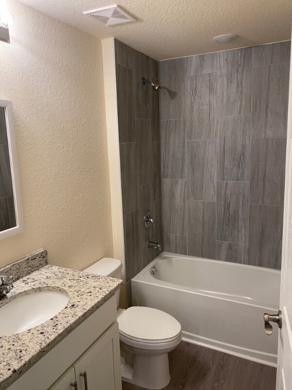 Building Photo - 5005 Tradewinds