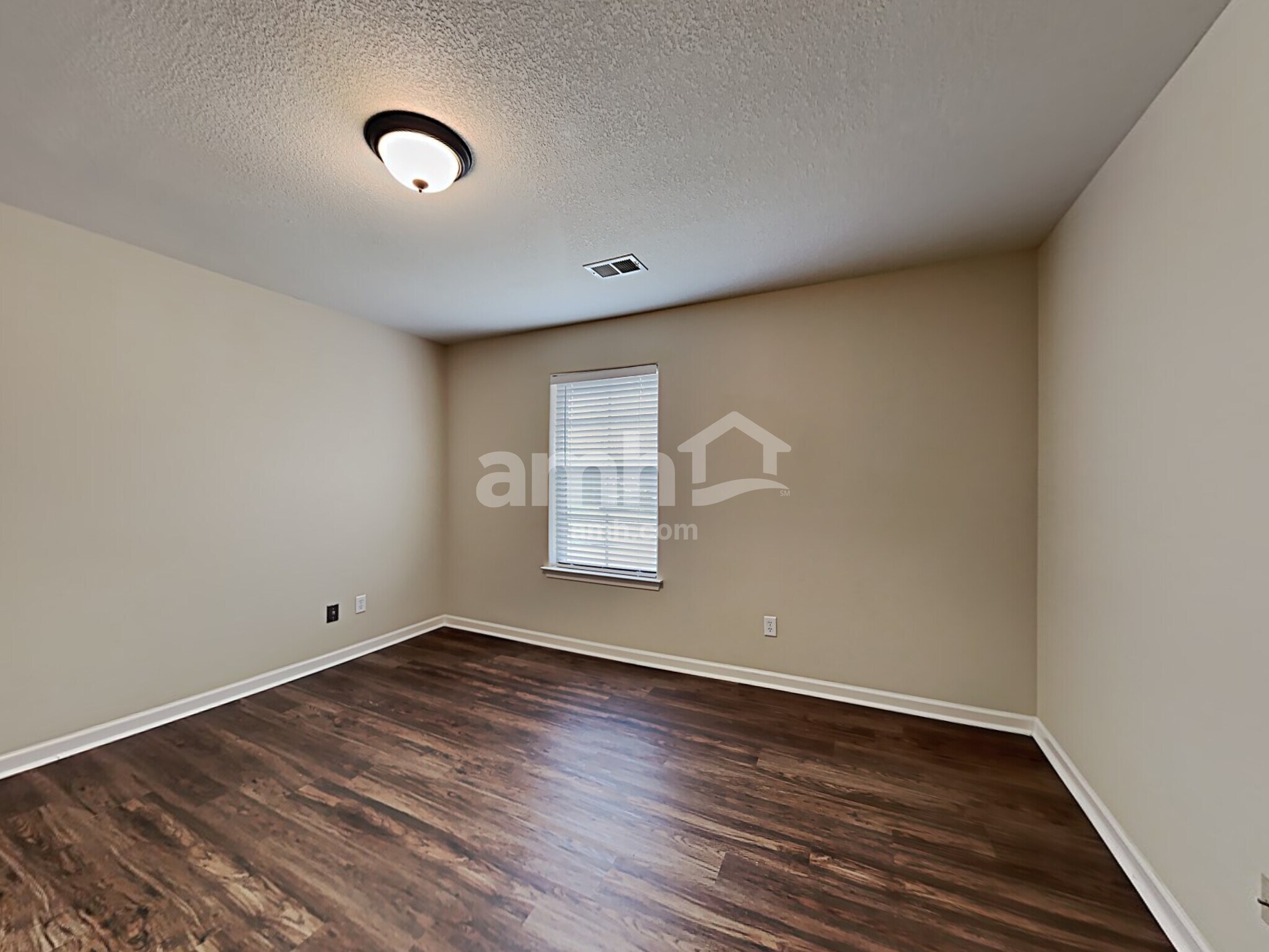 Building Photo - 6652 Clingmans Cv