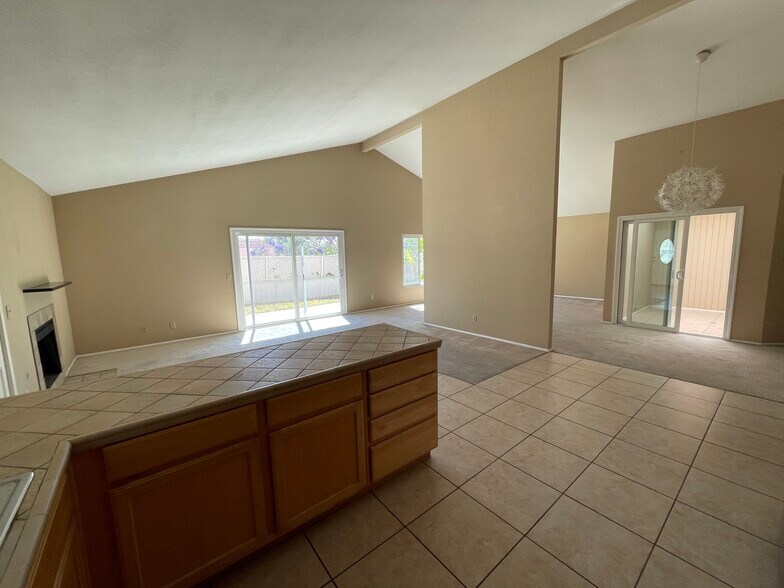 Building Photo - 2802 Cazadero Dr