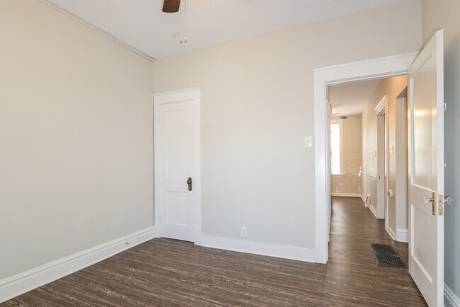 Building Photo - Fantastic 2bd/1ba home! Let yourself in!